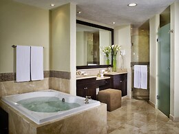 Villa del Palmar Cancun Luxury Beach Resort & Spa