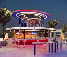 Radisson Suites Bangkok Sukhumvit