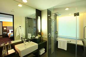 Radisson Suites Bangkok Sukhumvit