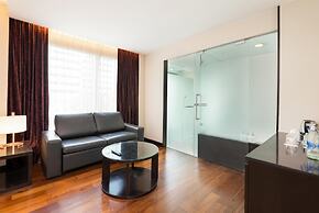 Radisson Suites Bangkok Sukhumvit