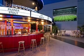 Radisson Suites Bangkok Sukhumvit