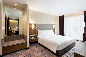 Radisson Suites Bangkok Sukhumvit