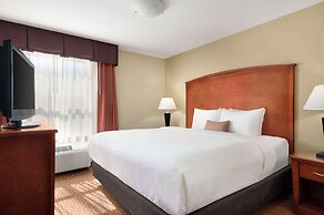 Days Inn & Suites by Wyndham Sherwood Park Edmonton