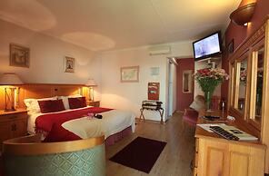 Shamrock Arms Guest Lodge