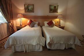 Shamrock Arms Guest Lodge