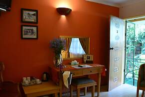 Shamrock Arms Guest Lodge