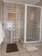 Shamrock Arms Guest Lodge