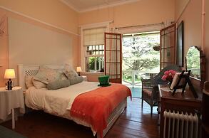 Shamrock Arms Guest Lodge