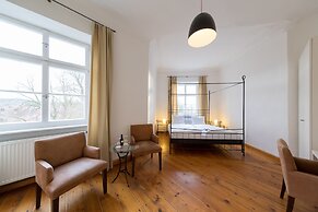 Schlossparkhotel Mariakirchen