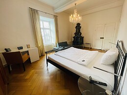 Schlossparkhotel Mariakirchen