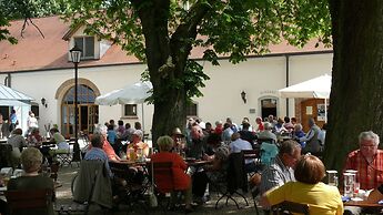 Schlossparkhotel Mariakirchen