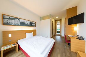 Schlossparkhotel Mariakirchen