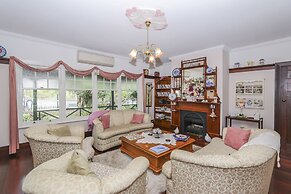 Rosebridge House Bed & Breakfast Adult Retreat