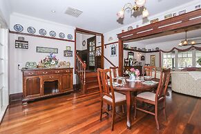 Rosebridge House Bed & Breakfast Adult Retreat