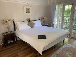 Rosebridge House Bed & Breakfast Adult Retreat