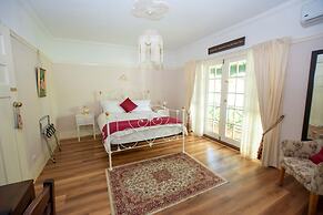 Rosebridge House Bed & Breakfast Adult Retreat