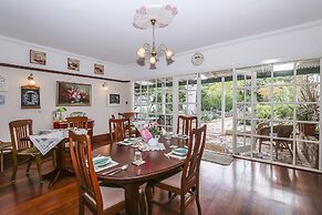 Rosebridge House Bed & Breakfast Adult Retreat