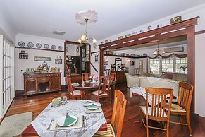 Rosebridge House Bed & Breakfast Adult Retreat