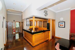 The Kelvingrove Hotel