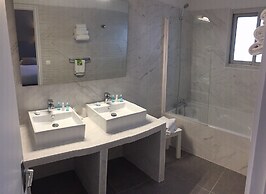 Logis Hotel et Restaurant Le Galion Canet Plage