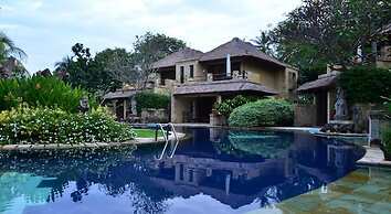 Pool Villa Merumatta Senggigi