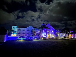 30A Inn & Suites