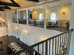 30A Inn & Suites