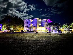 30A Inn & Suites