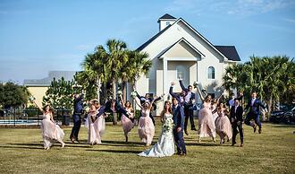 30A Inn & Suites