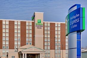 Holiday Inn Express & Suites Chatham South by IHG