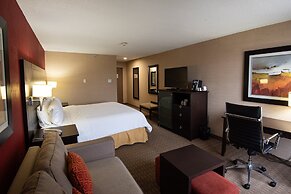 Holiday Inn Express & Suites Chatham South by IHG