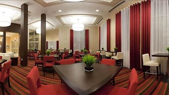 Holiday Inn Express & Suites Chatham South by IHG