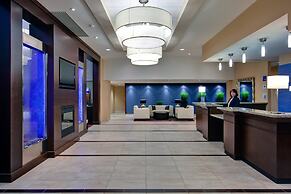 Holiday Inn Express & Suites Chatham South by IHG