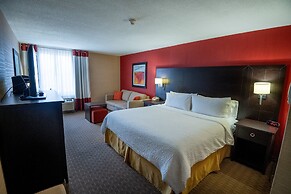 Holiday Inn Express & Suites Chatham South by IHG