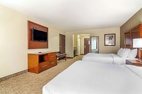 Comfort Inn & Suites near Bethel College