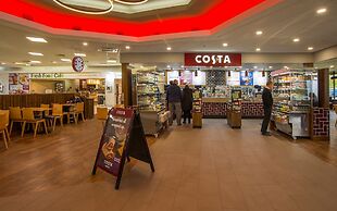 Days Inn by Wyndham Sevenoaks Clacket Lane