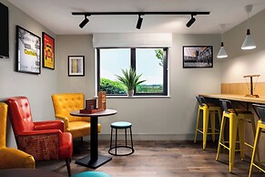 Super 8 by Wyndham Durham