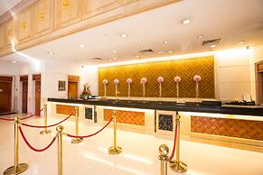 Golden Crown China Hotel