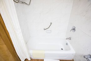 Golden Crown China Hotel