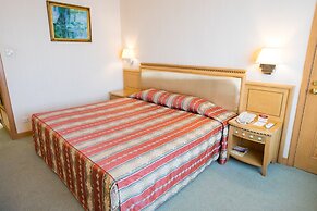 Golden Crown China Hotel