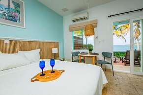 Tamarind Reef Resort Spa & Marina