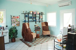 Tamarind Reef Resort Spa & Marina