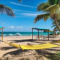 Tamarind Reef Resort Spa & Marina