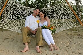 Tamarind Reef Resort Spa & Marina