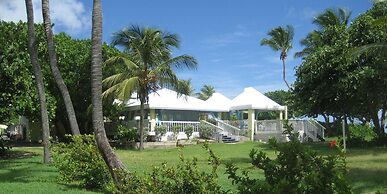 Tamarind Reef Resort Spa & Marina