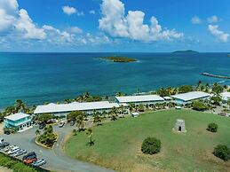 Tamarind Reef Resort Spa & Marina