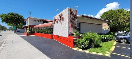 Beach and Town Motel
