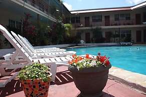 Beach and Town Motel