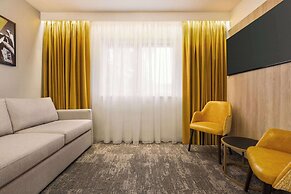 Super 8 by Wyndham Chester East