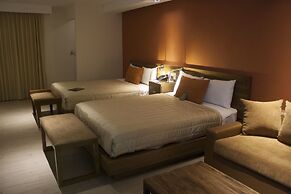 Hotel Puerta Del Sol